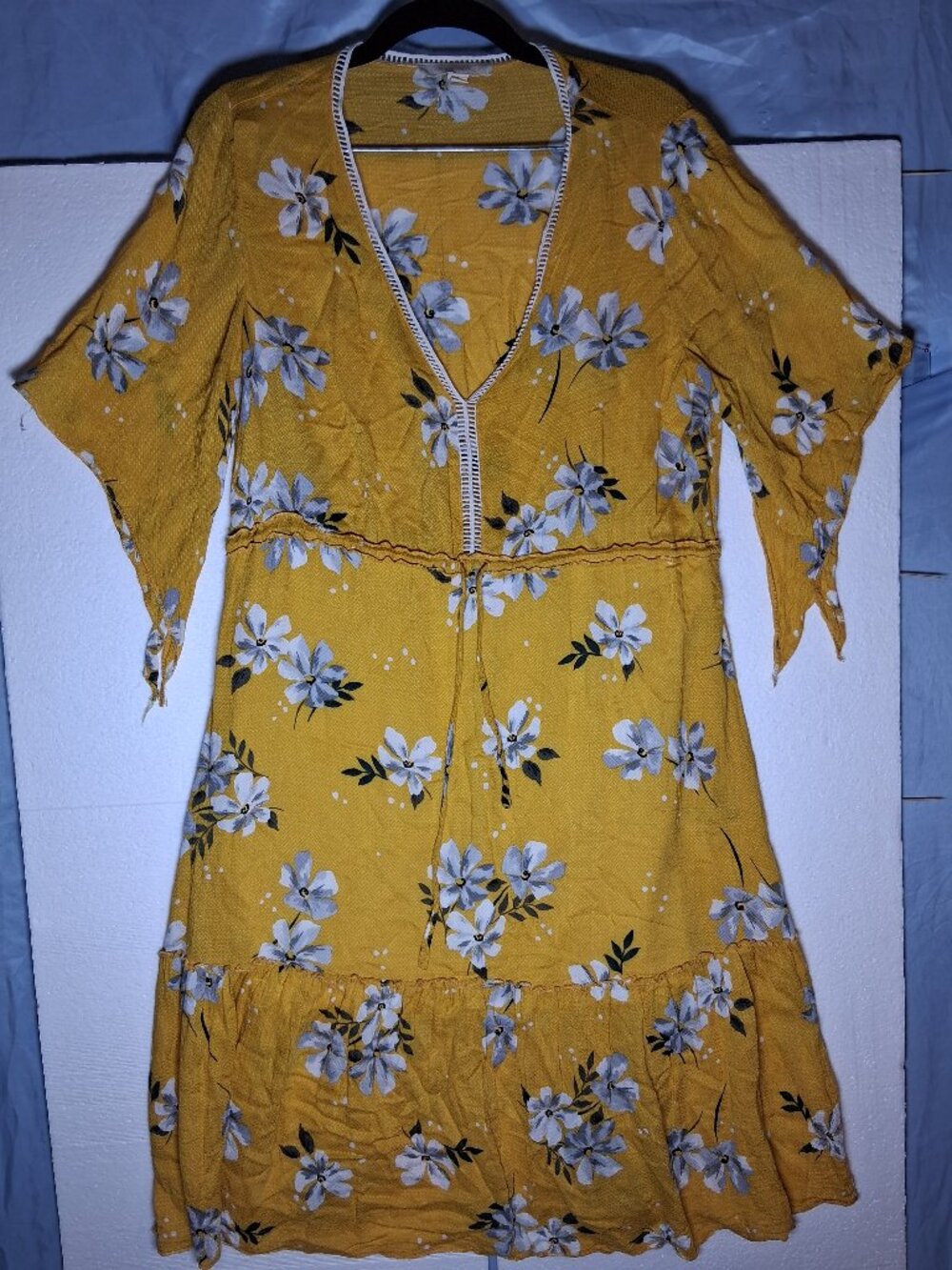 Lovestitch Boho Mustard Floral VNeck Dress Tie Waist & Flutter Sleeves SZ S
